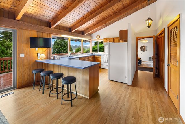 22516 100th Place SW, Vashon, WA 98070