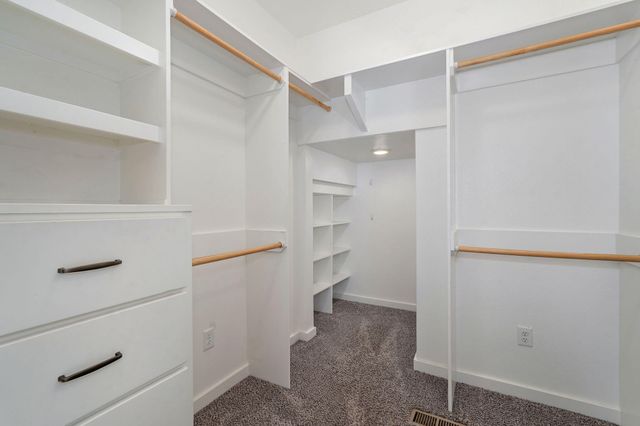 1419 North Rich Hill Circle, Nixa, MO 65714