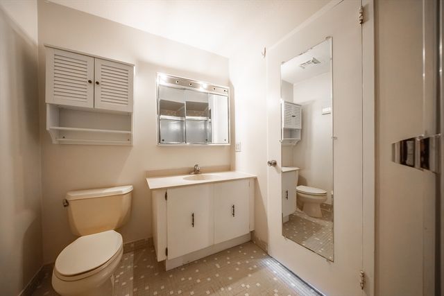 1002 Paradise Rd PHE, Swampscott, MA 01907