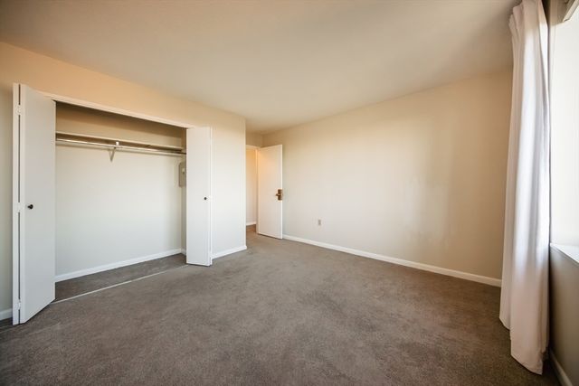 1002 Paradise Rd PHE, Swampscott, MA 01907