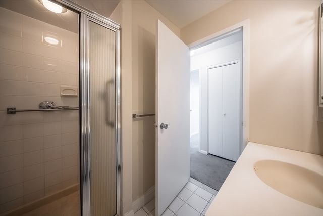 1002 Paradise Rd PHE, Swampscott, MA 01907