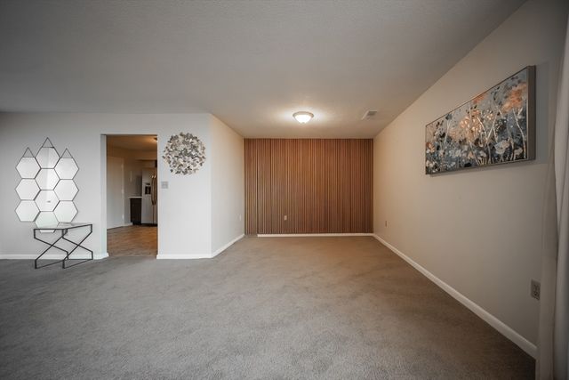 1002 Paradise Rd PHE, Swampscott, MA 01907