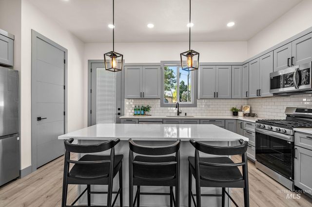 6825 W Ustick, Boise, ID 83704