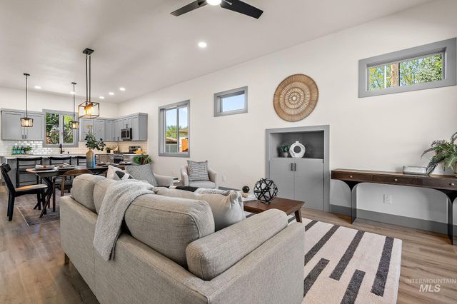 6825 W Ustick, Boise, ID 83704