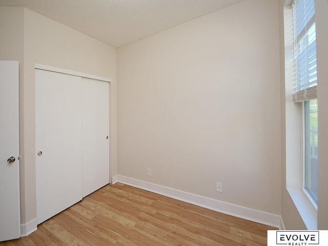 16812 Colony Circle, Omaha, NE 68136