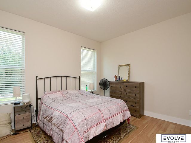 16812 Colony Circle, Omaha, NE 68136