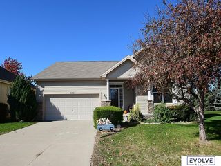 16812 Colony Circle, Omaha, NE 68136