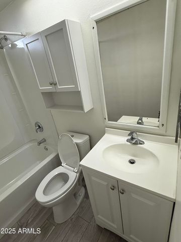 8316 W DEVONSHIRE Avenue, Phoenix, AZ 85037