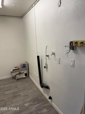 8316 W DEVONSHIRE Avenue, Phoenix, AZ 85037