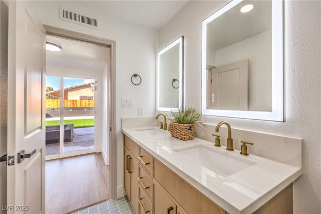 644 Lacy Lane, Las Vegas, NV 89107