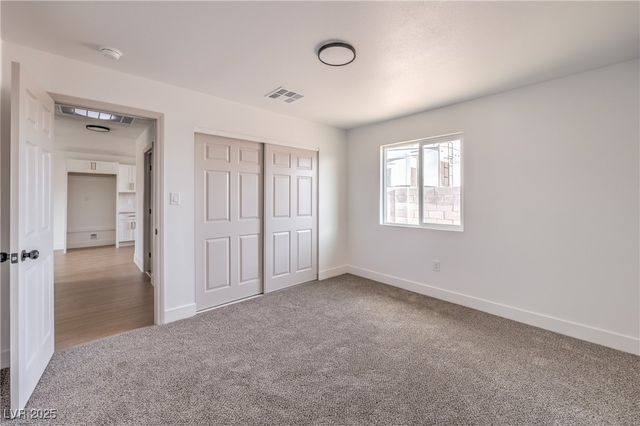 644 Lacy Lane, Las Vegas, NV 89107