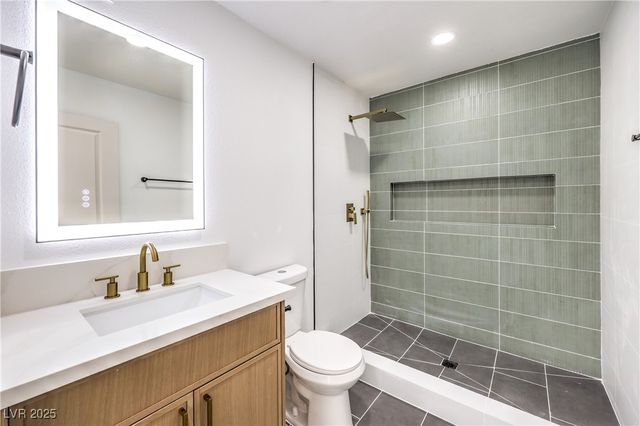 644 Lacy Lane, Las Vegas, NV 89107