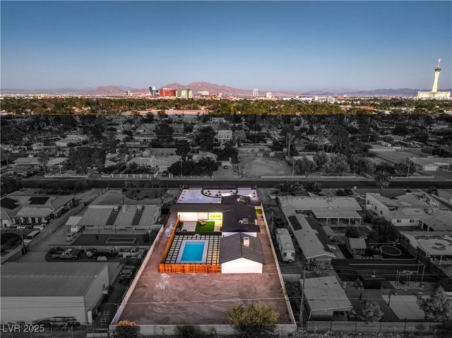 644 Lacy Lane, Las Vegas, NV 89107