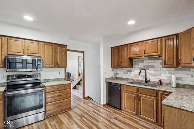 6030 Dollar Hide S Drive S, Indianapolis, IN 46221