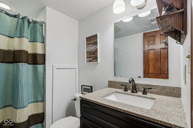 6030 Dollar Hide S Drive S, Indianapolis, IN 46221