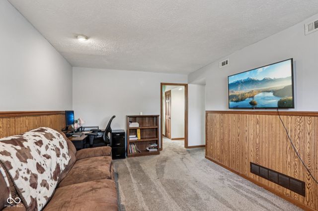 6030 Dollar Hide S Drive S, Indianapolis, IN 46221
