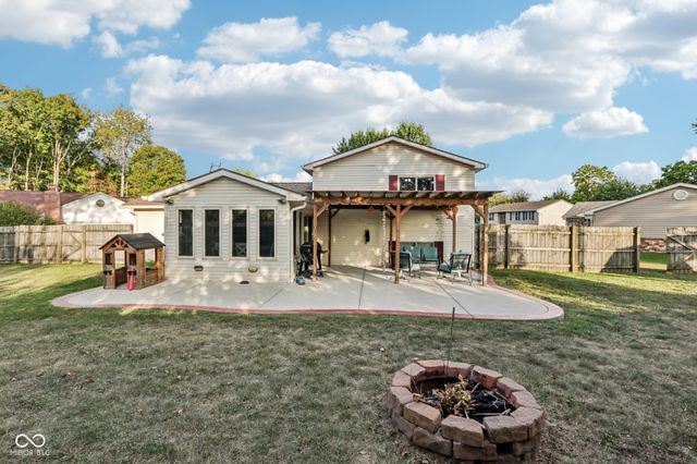 6030 Dollar Hide S Drive S, Indianapolis, IN 46221