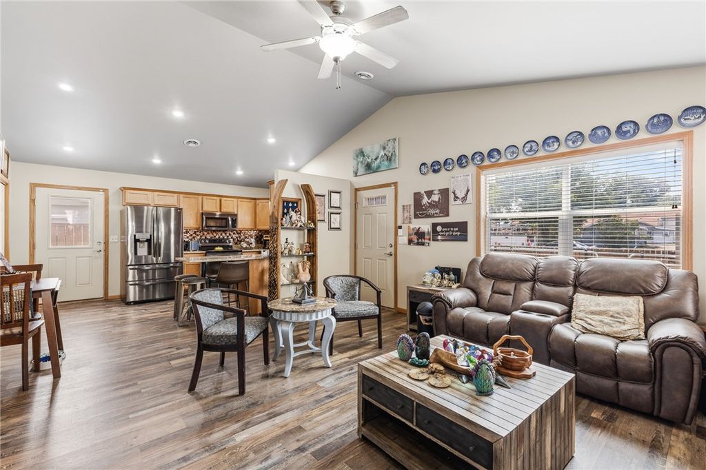 123 Adams Street, Billings, MT 59101 photo 3