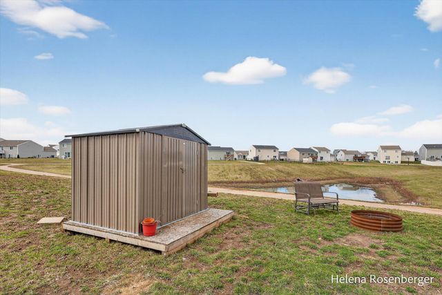 1700 Harper Grove Lane, Vicksburg, MI 49097