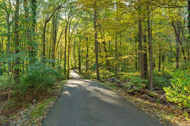 335 Georgetown Road, Weston, CT 06883