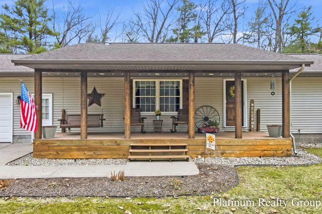 6226 Hall Road, Egelston Twp, MI 49442