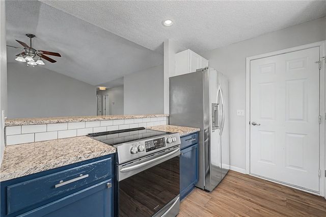 1100 Tunbridge Drive, Bentonville, AR 72712