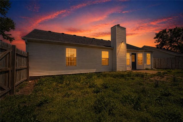 1100 Tunbridge Drive, Bentonville, AR 72712