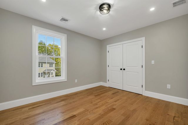 53 Bagdad Road, Durham, NH 03824
