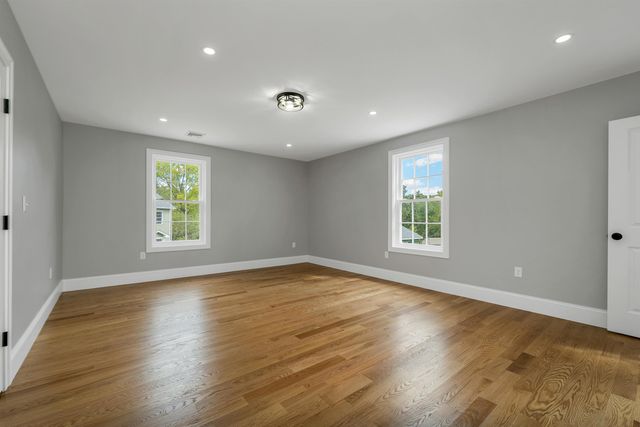 53 Bagdad Road, Durham, NH 03824