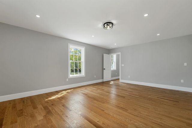 53 Bagdad Road, Durham, NH 03824