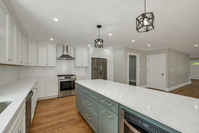 53 Bagdad Road, Durham, NH 03824