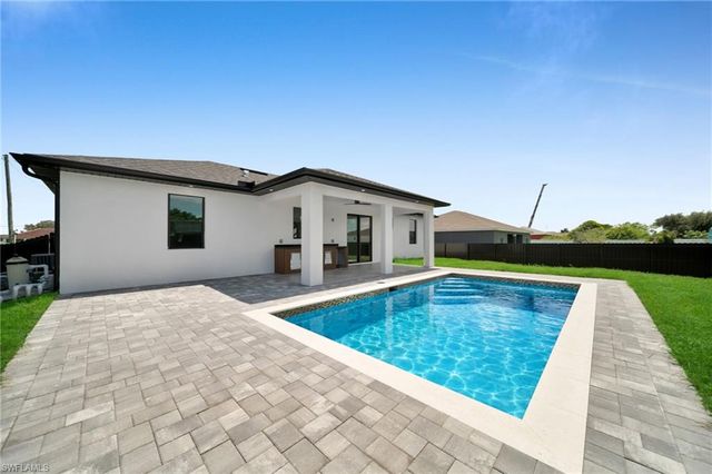 1408 Nelson RD N, Cape Coral, FL 33993