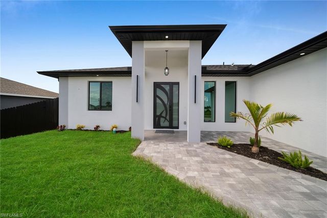 1408 Nelson RD N, Cape Coral, FL 33993