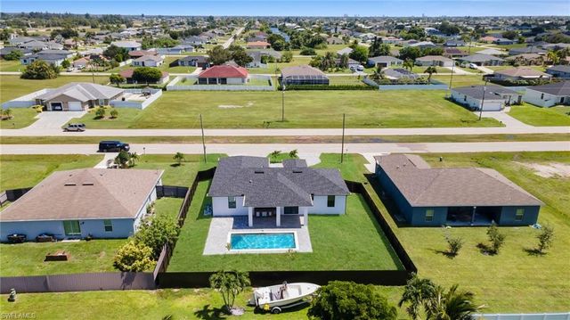1408 Nelson RD N, Cape Coral, FL 33993