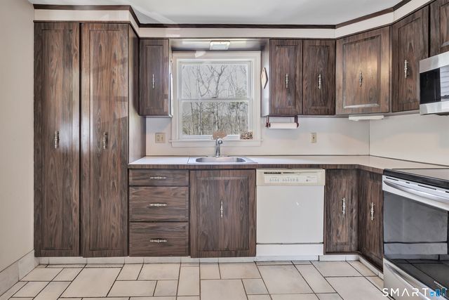 87 Hubbell Avenue, Ansonia, CT 06401