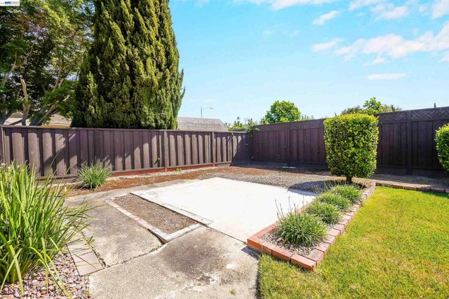 506 Caleb Pl, Hayward, CA 94544