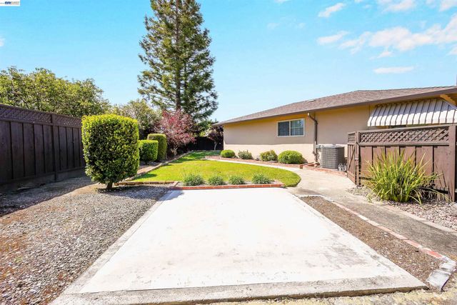 506 Caleb Pl, Hayward, CA 94544