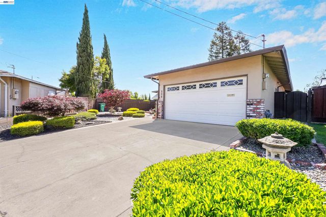 506 Caleb Pl, Hayward, CA 94544