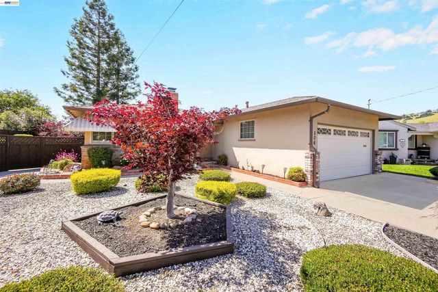 506 Caleb Pl, Hayward, CA 94544