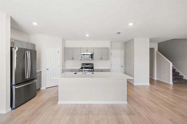 14886 SUMMER BRANCH DRIVE, Lithia, FL 33547