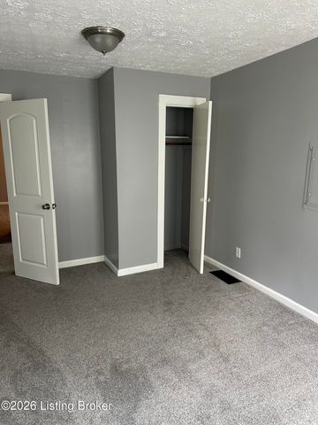 925 Brentwood Ave, Louisville, KY 40215