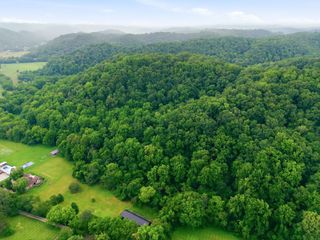 5034 Seymour Hollow Rd, Whites Creek, TN 37189