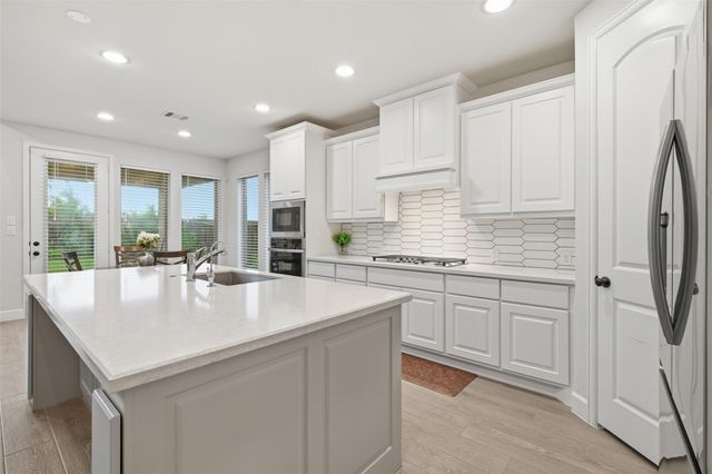 9930 Magnolia Estates Lane, Manvel, TX 77578