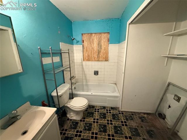 4325 Axtell Street, Colorado Springs, CO 80906