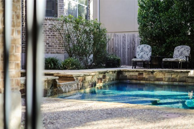 321 Angus DR, Cedar Park, TX 78613