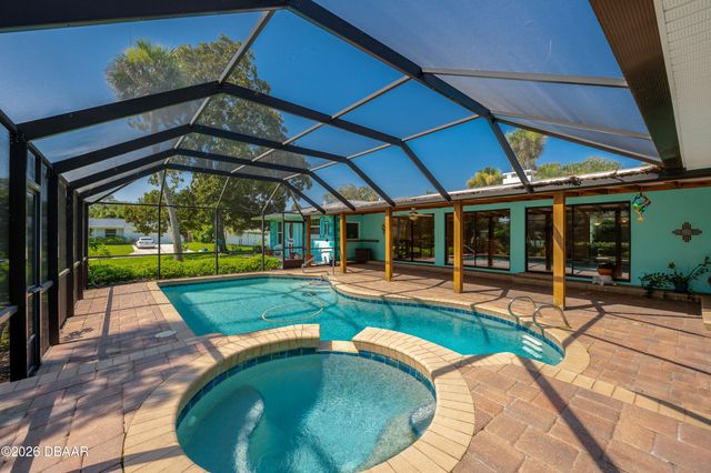 697 John Anderson Drive, Daytona Beach, FL 32124