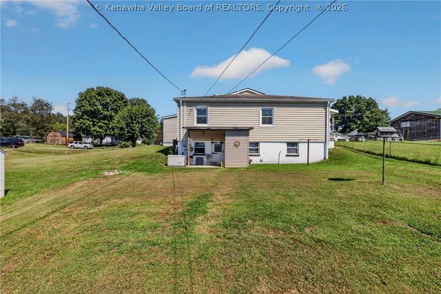 116 1st Avenue, Tornado, WV 25202