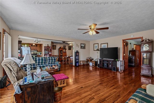 116 1st Avenue, Tornado, WV 25202