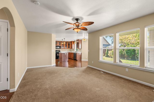 657 Spring Valley Drive, Medford, OR 97501