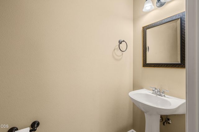 657 Spring Valley Drive, Medford, OR 97501